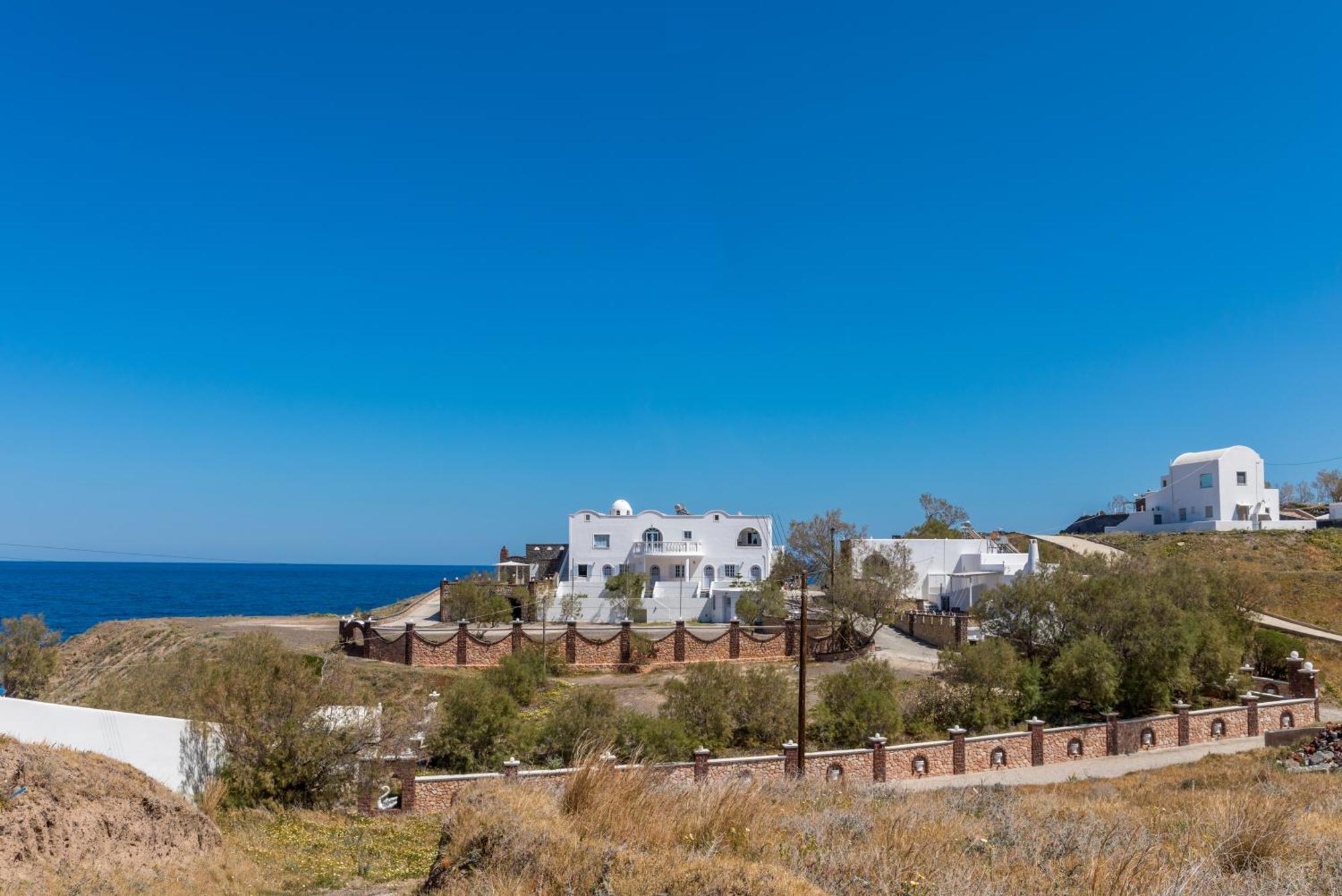 Starlight Luxury Seaside Villa & Suites Imerovígli Extérieur photo
