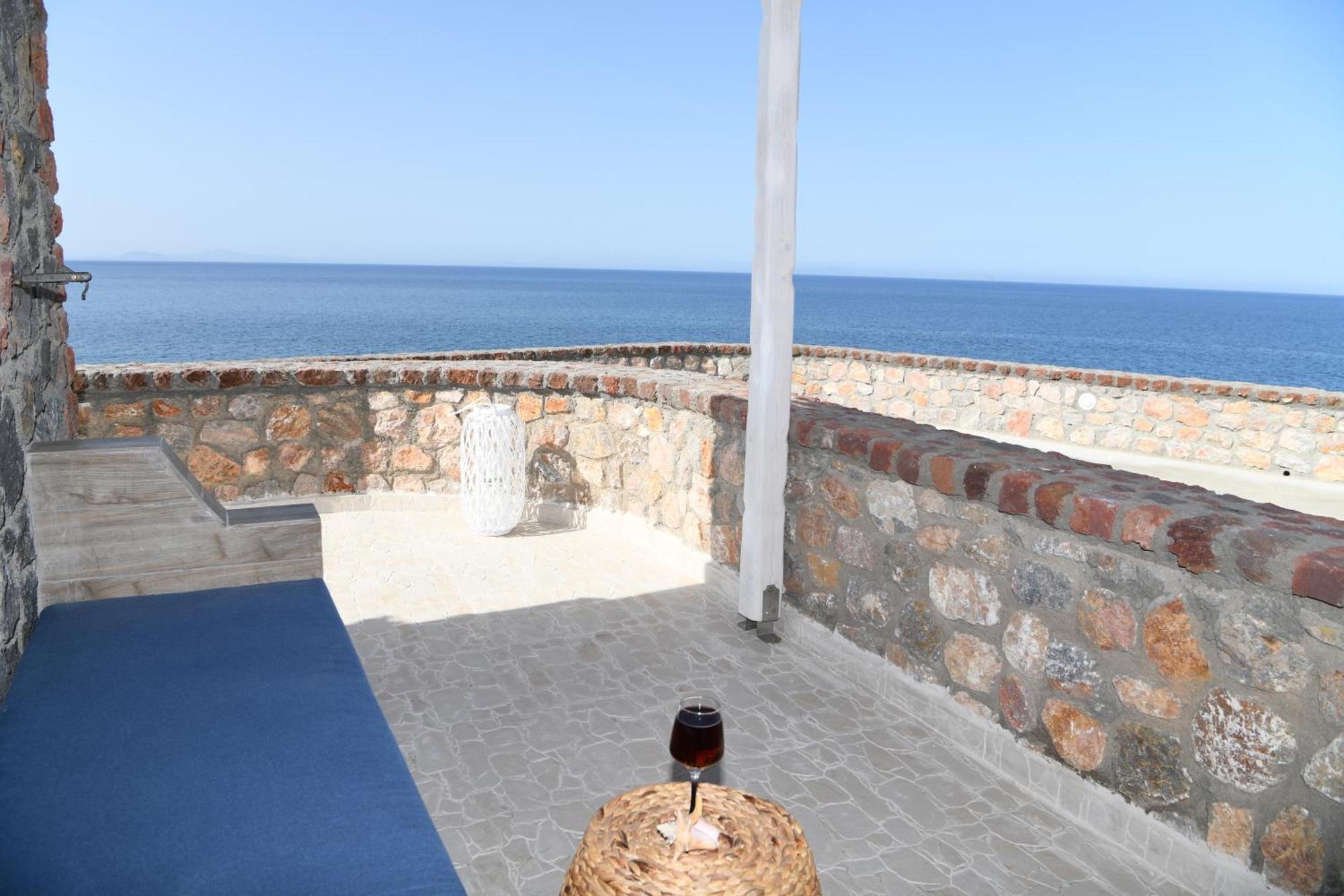 Starlight Luxury Seaside Villa & Suites Imerovígli Extérieur photo