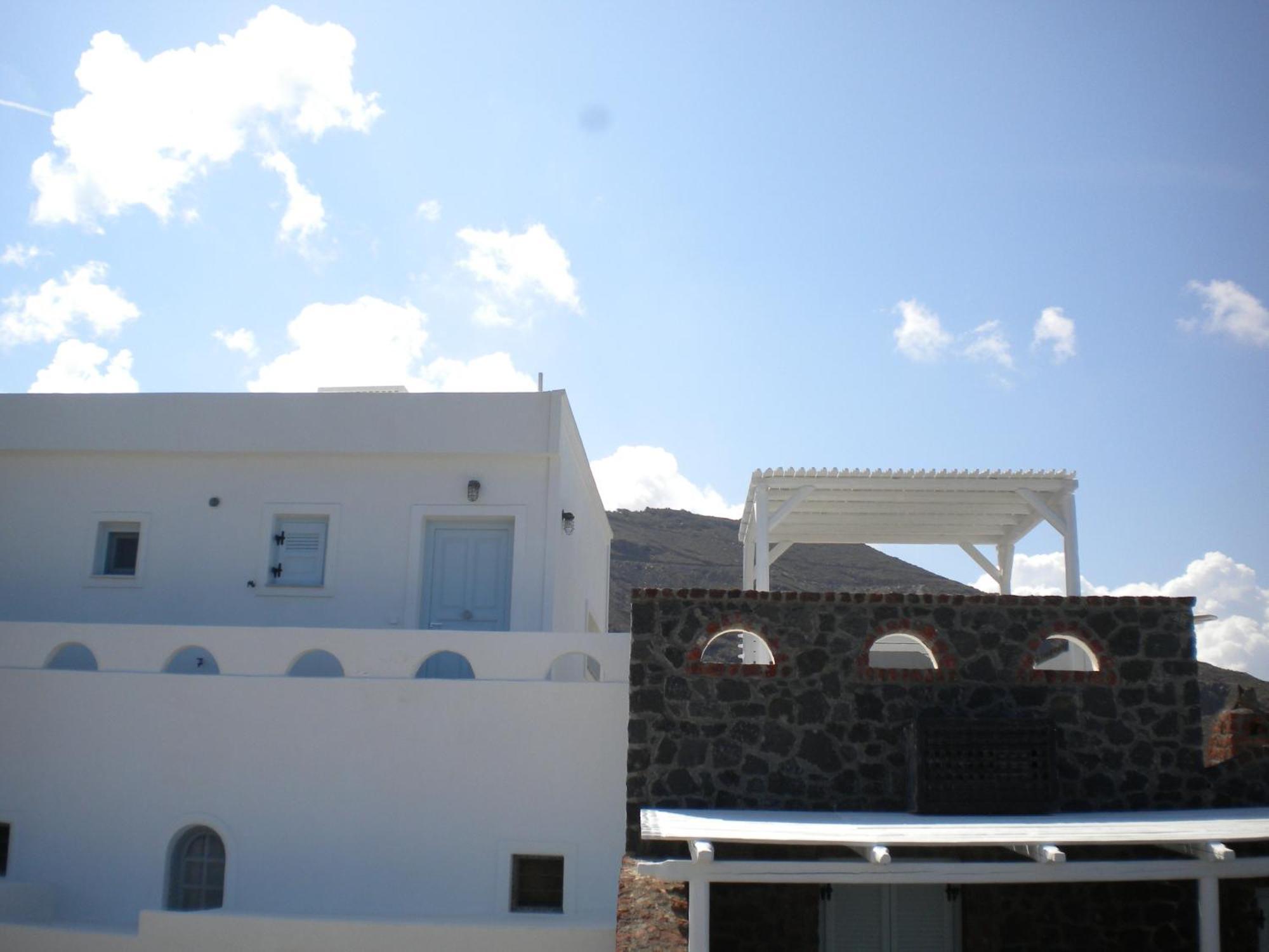 Starlight Luxury Seaside Villa & Suites Imerovígli Extérieur photo