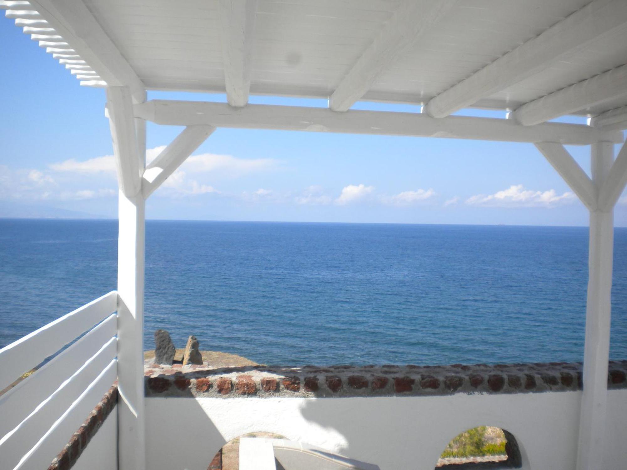 Starlight Luxury Seaside Villa & Suites Imerovígli Extérieur photo